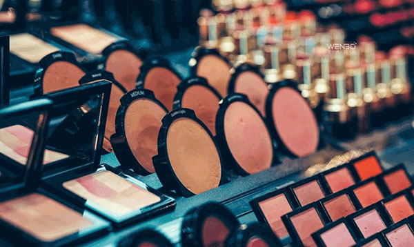 美容,化妝品行業(yè)網(wǎng)站建設方案